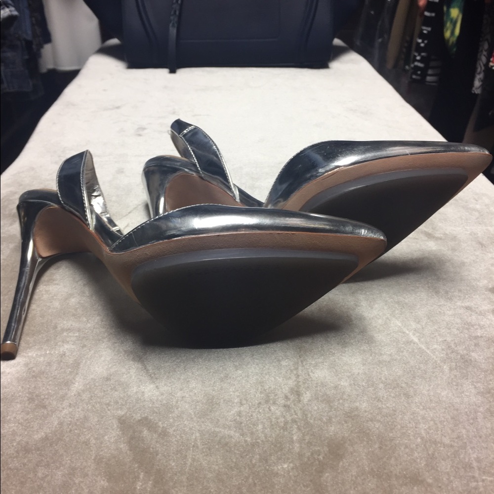 Silver Pumps - Picture 2 of 3